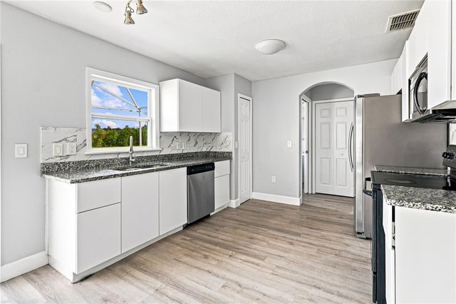 1365 CAREY GLEN CIR, Orlando, FL 32824