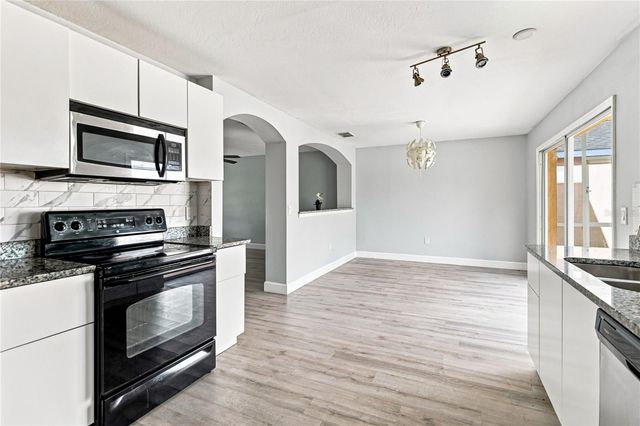 1365 CAREY GLEN CIR, Orlando, FL 32824