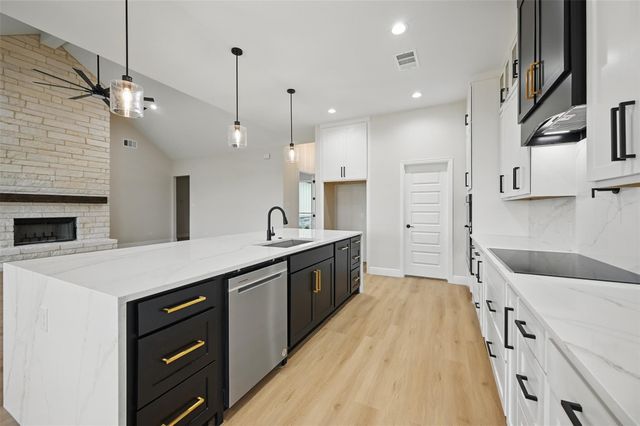 110 SE Private Rd 3178, Corsicana, TX 75109