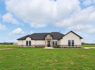 110 SE Private Rd 3178, Corsicana, TX 75109