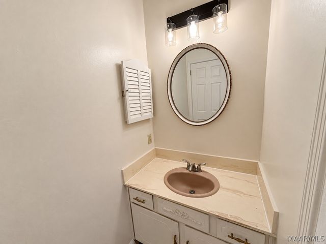 209 Arrowhead Drive, Montgomery, AL 36117