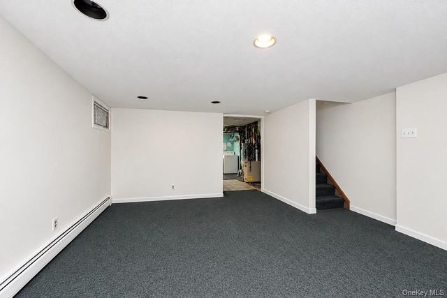 10 Hitchcock Avenue, Staten Island, NY 10306