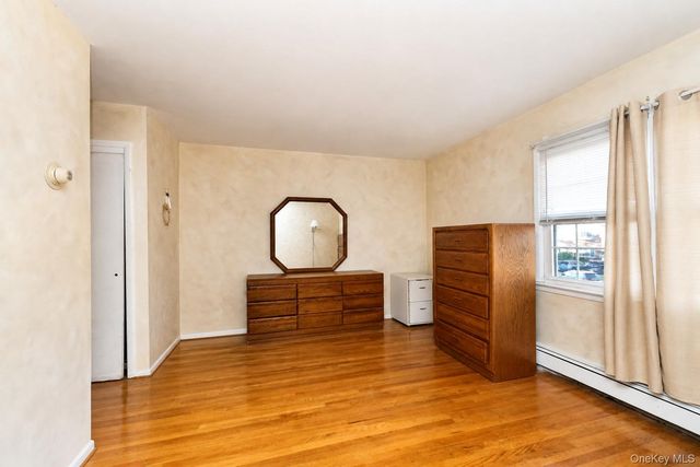 10 Hitchcock Avenue, Staten Island, NY 10306