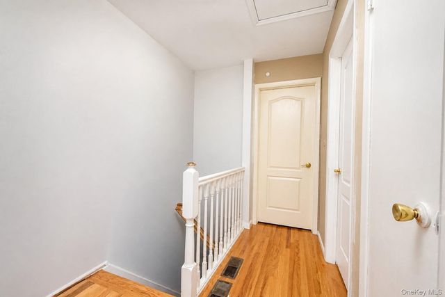 10 Hitchcock Avenue, Staten Island, NY 10306