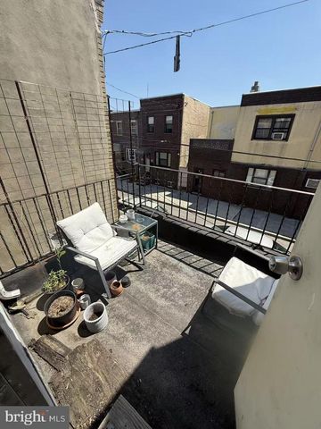 1913 S 10TH ST, Philadelphia, PA 19148