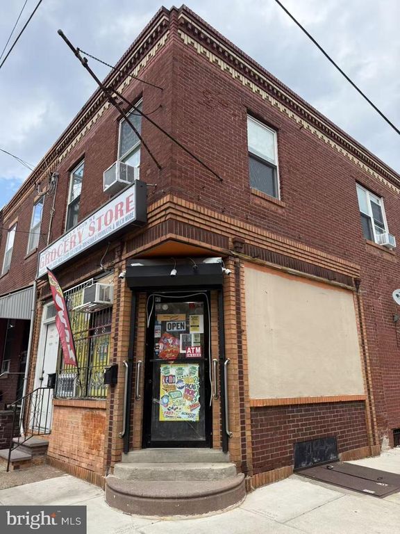1913 S 10TH ST, Philadelphia, PA 19148