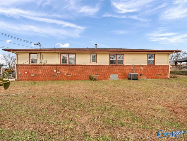 2020 Morningside Drive NW, Huntsville, AL 35810