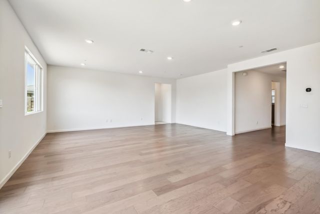 775 E Curtis Avenue, Fowler, CA 93625