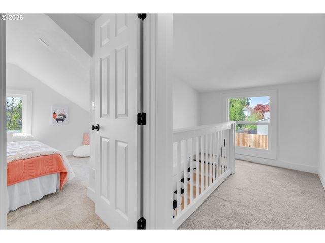 3543 Se 68TH Ave, Portland, OR 97206