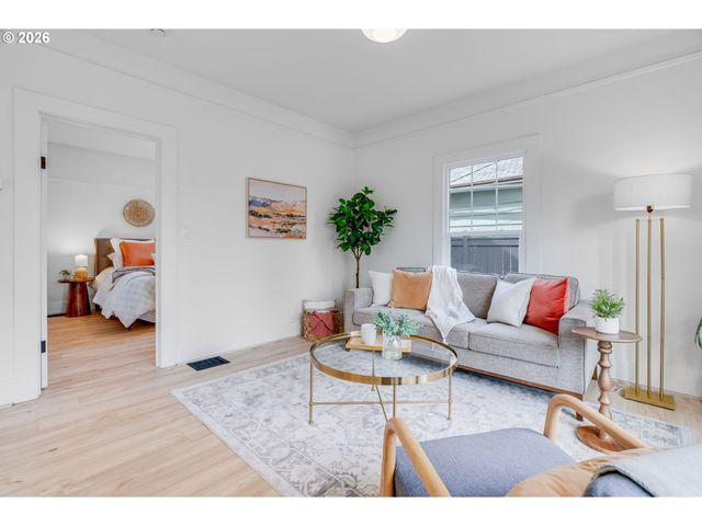 3543 Se 68TH Ave, Portland, OR 97206