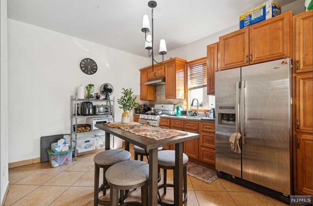 375-379 5th Avenue, Paterson, NJ 07514