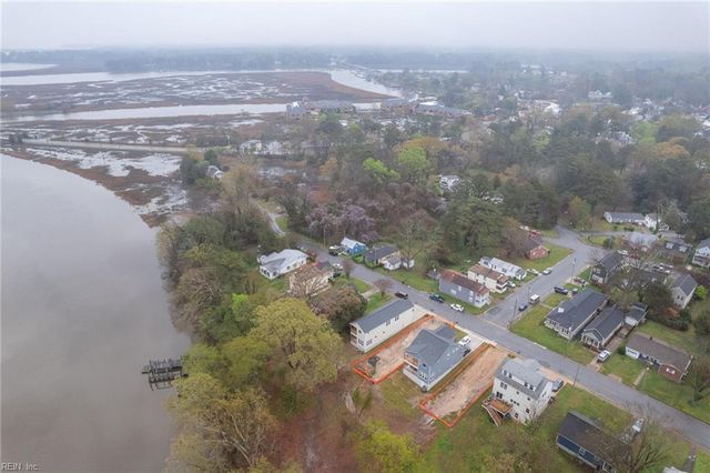 158 Riverview AVE, Smithfield, VA 23430