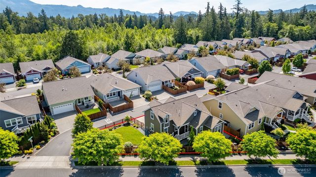 232 Sinclair Alley, Mount Vernon, WA 98274