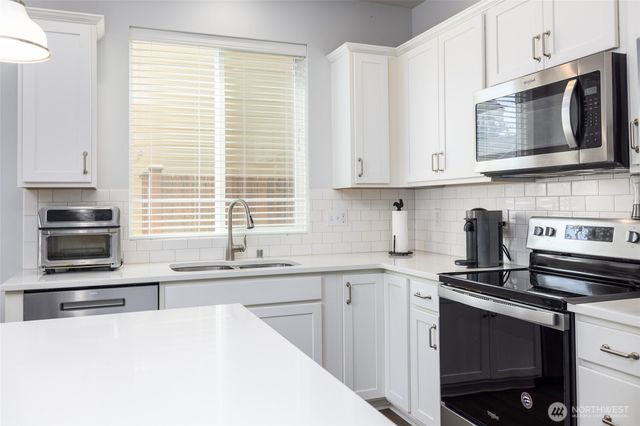 232 Sinclair Alley, Mount Vernon, WA 98274