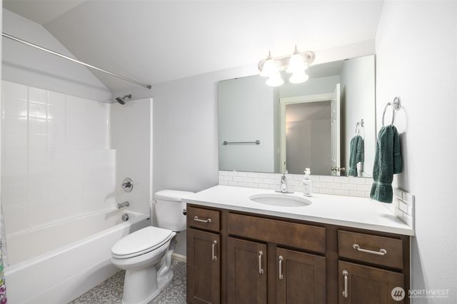 232 Sinclair Alley, Mount Vernon, WA 98274