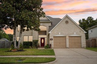 1003 Canterbury Drive, Pearland, TX 77584
