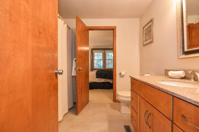 151 Mercury Ter 151, Haverhill, MA 01832