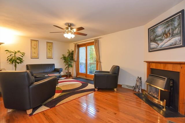 151 Mercury Ter 151, Haverhill, MA 01832