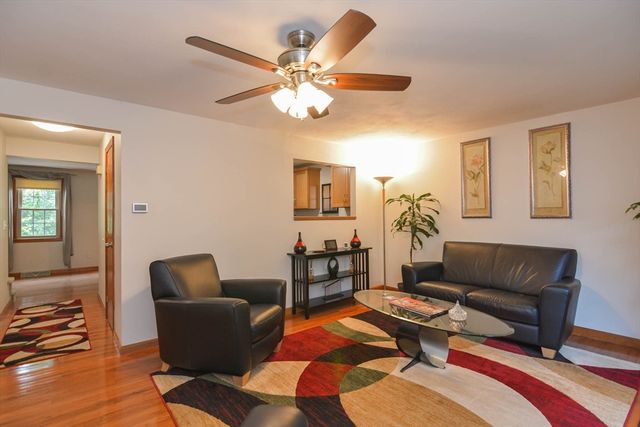 151 Mercury Ter 151, Haverhill, MA 01832