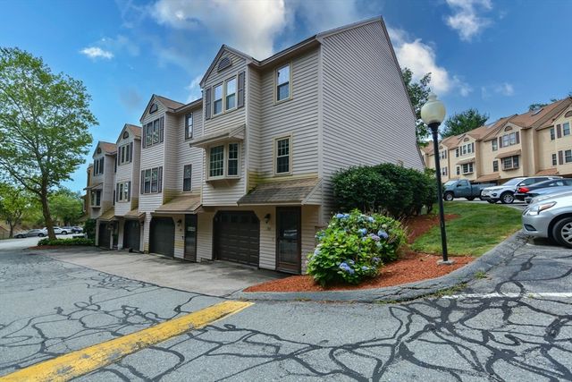 151 Mercury Ter 151, Haverhill, MA 01832