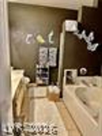 5655 East Sahara Avenue 2012, Las Vegas, NV 89142
