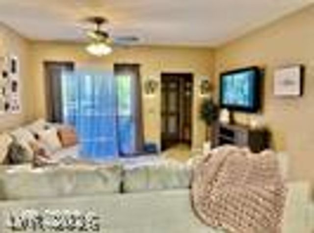 5655 East Sahara Avenue 2012, Las Vegas, NV 89142