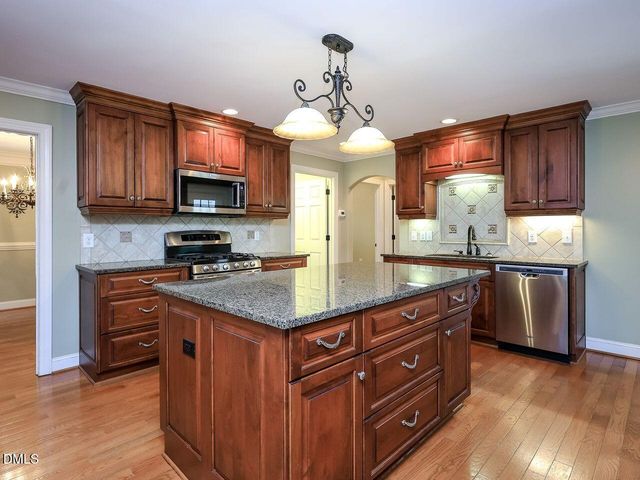 516 Blakewood Drive, Raleigh, NC 27609
