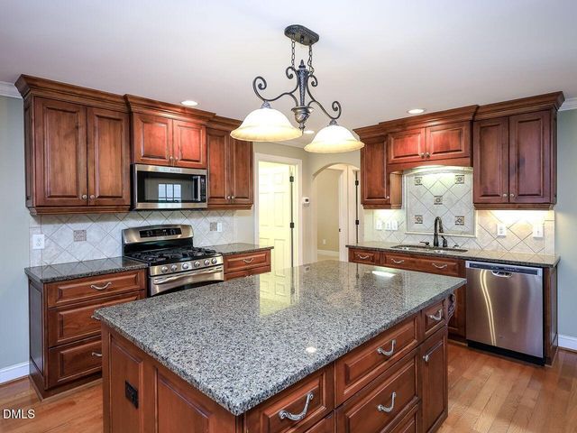 516 Blakewood Drive, Raleigh, NC 27609