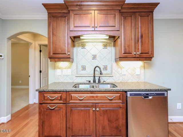 516 Blakewood Drive, Raleigh, NC 27609