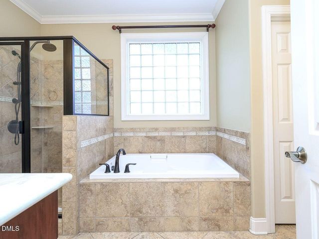516 Blakewood Drive, Raleigh, NC 27609