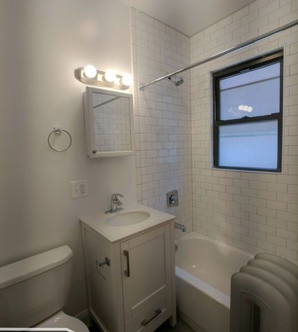 2645 N Spaulding Avenue 1E, Chicago, IL 60647
