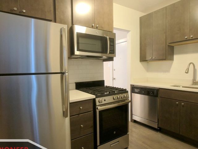 2645 N Spaulding Avenue 1E, Chicago, IL 60647
