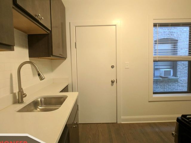 2645 N Spaulding Avenue 1E, Chicago, IL 60647