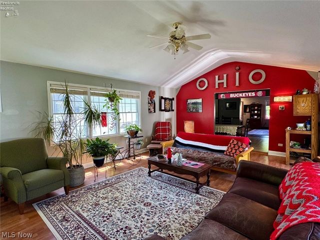 743 Dogwood Lane, Vermilion, OH 44089