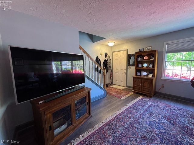 743 Dogwood Lane, Vermilion, OH 44089