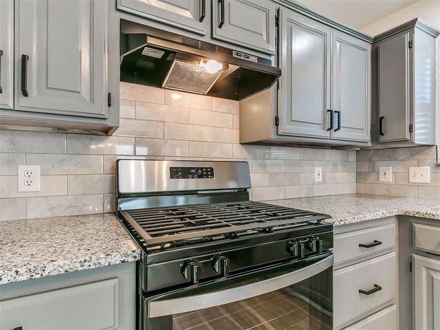 3504 Quail Run Drive, Moore, OK 73160