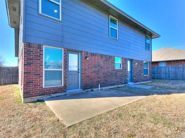 3504 Quail Run Drive, Moore, OK 73160