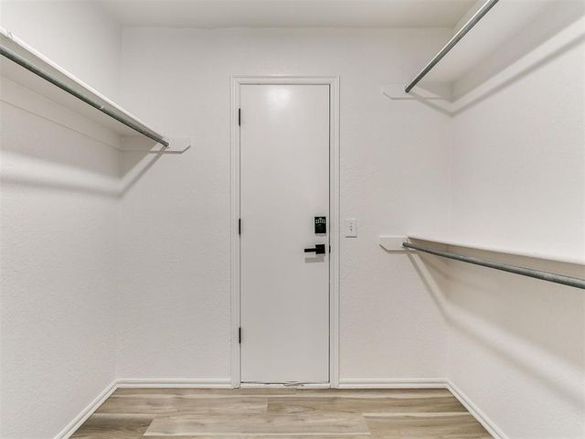 3504 Quail Run Drive, Moore, OK 73160