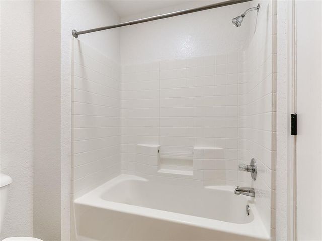 3504 Quail Run Drive, Moore, OK 73160