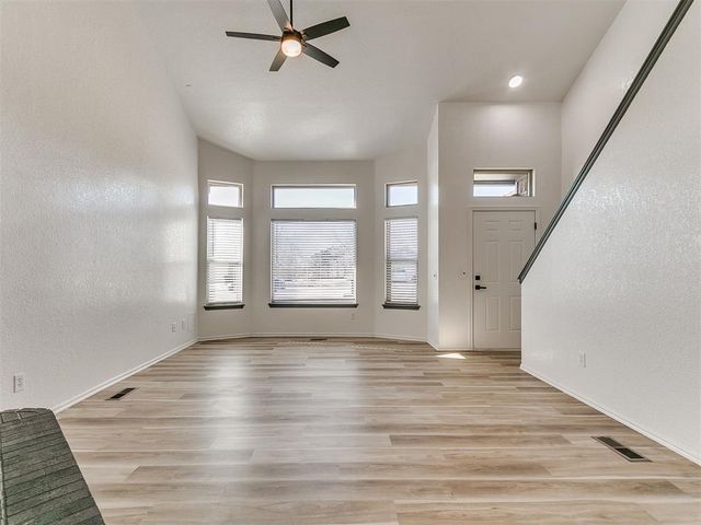 3504 Quail Run Drive, Moore, OK 73160