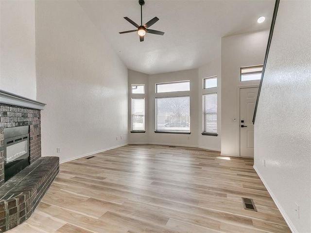 3504 Quail Run Drive, Moore, OK 73160