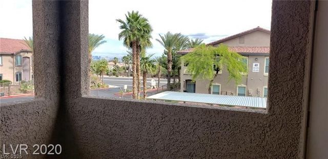 2305 HORIZON RIDGE 3923, Henderson, NV 89052