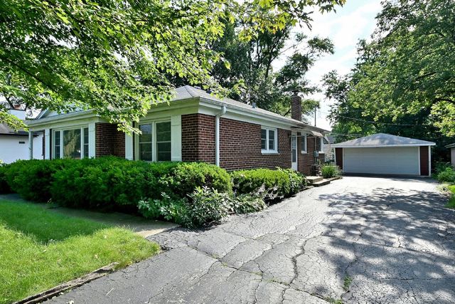 936 S Monroe Street, Hinsdale, IL 60521