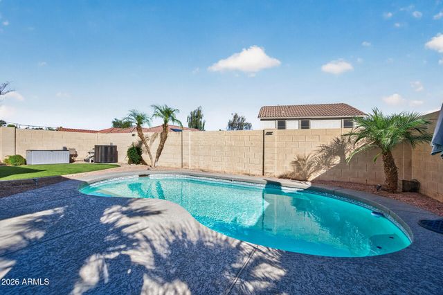 15327 W CORTEZ Street, Surprise, AZ 85379