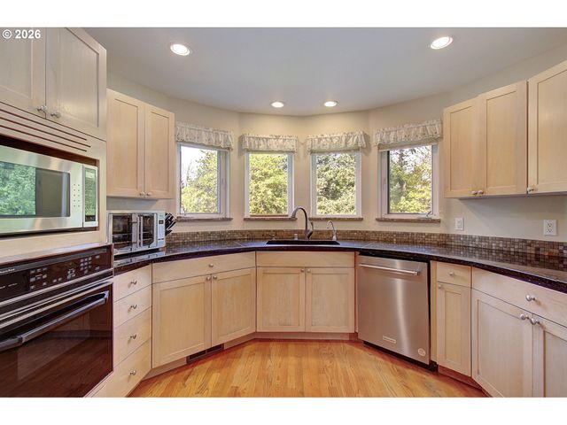 20016 Ne 164TH St, Brush Prairie, WA 98606