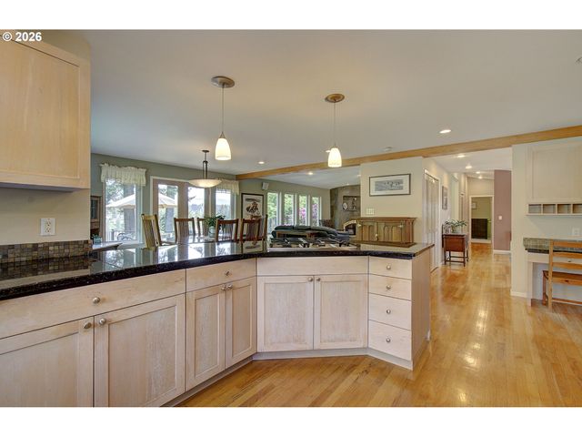 20016 Ne 164TH St, Brush Prairie, WA 98606