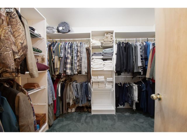 20016 Ne 164TH St, Brush Prairie, WA 98606