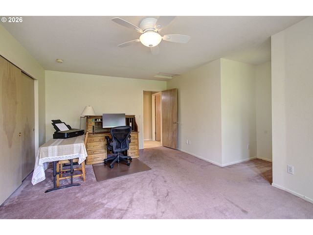 20016 Ne 164TH St, Brush Prairie, WA 98606