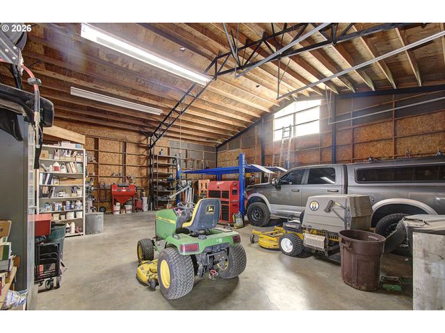 20016 Ne 164TH St, Brush Prairie, WA 98606