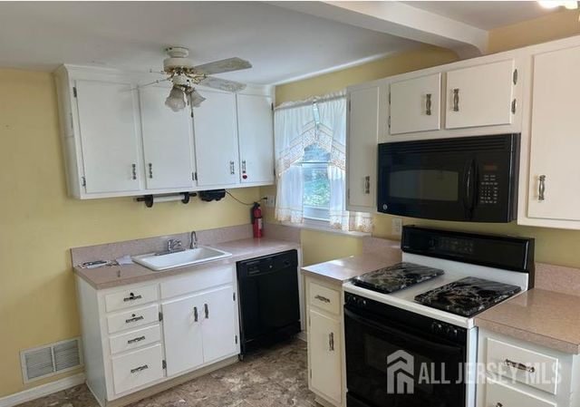 109 Highfield Road, Colonia, NJ 07067